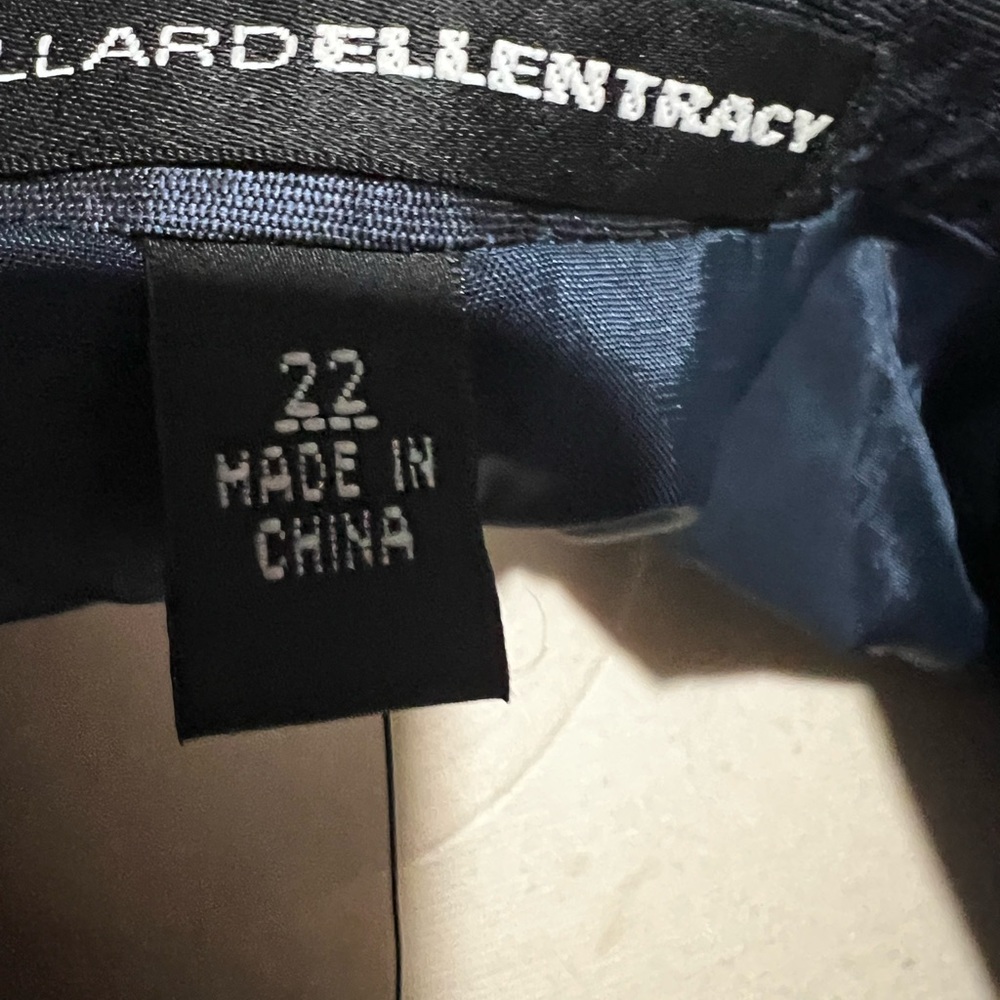 Plus Size Jacket - Picture 4 of 9